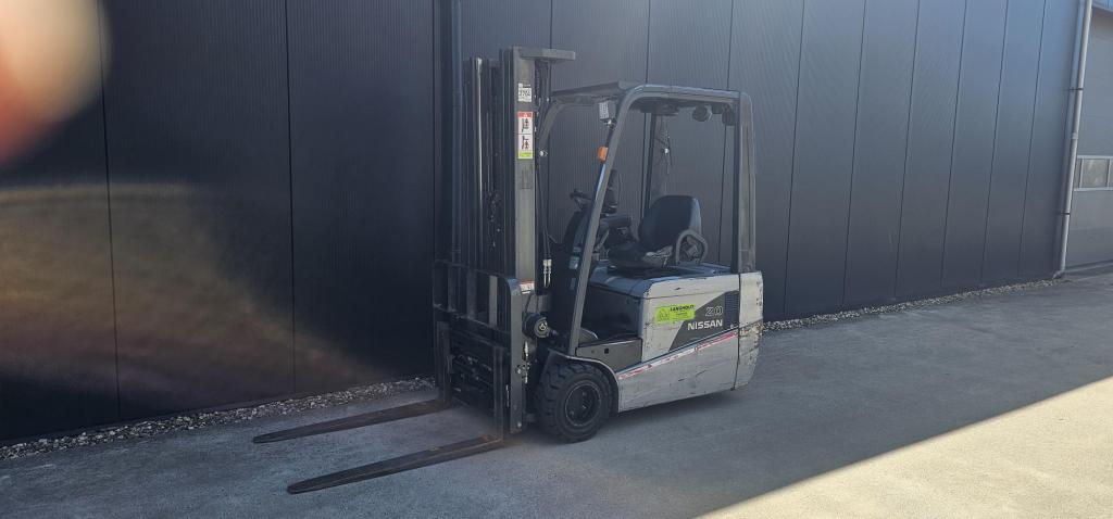 Nissan G1N1L20Q 2000 Kg.