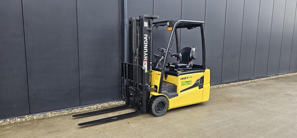 Hyundai 18BT-9 1800 Kg.