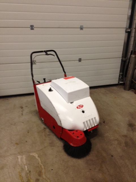 RCM Alfa veegmachine