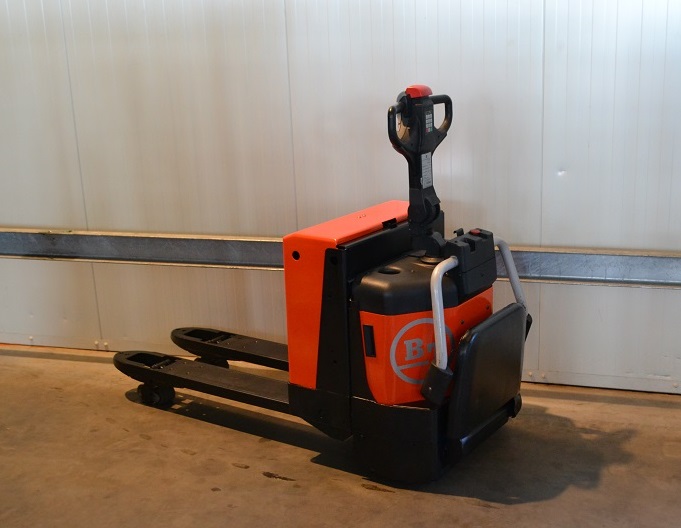 BT LPE200/8 2000 Kg.