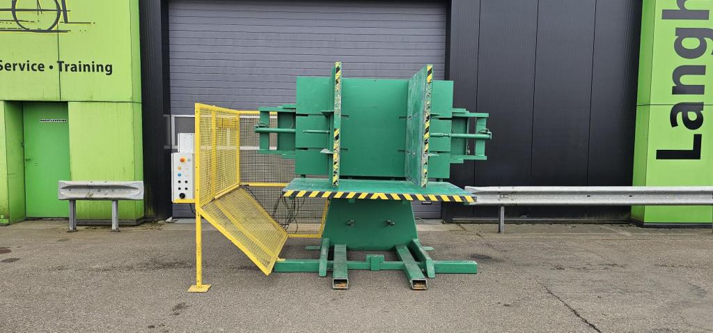 Stationaire palletwisselaar 1250 Kg.